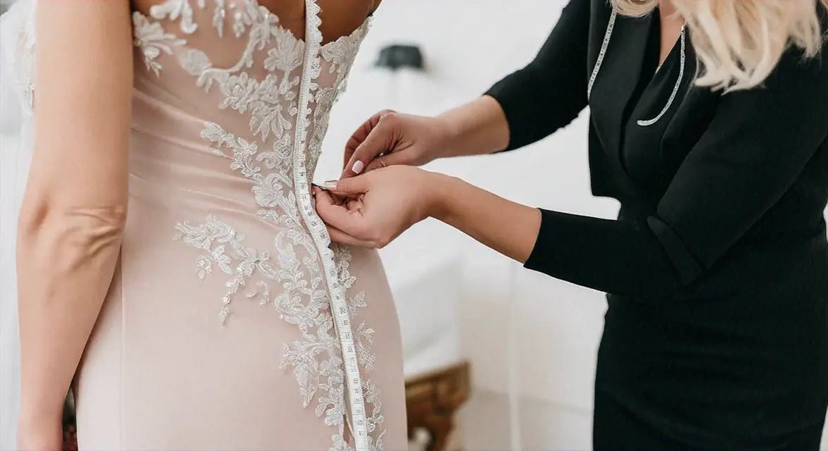 Essential Tips to Choose the Perfect Wedding Dress During a Sale - Divine Bridal