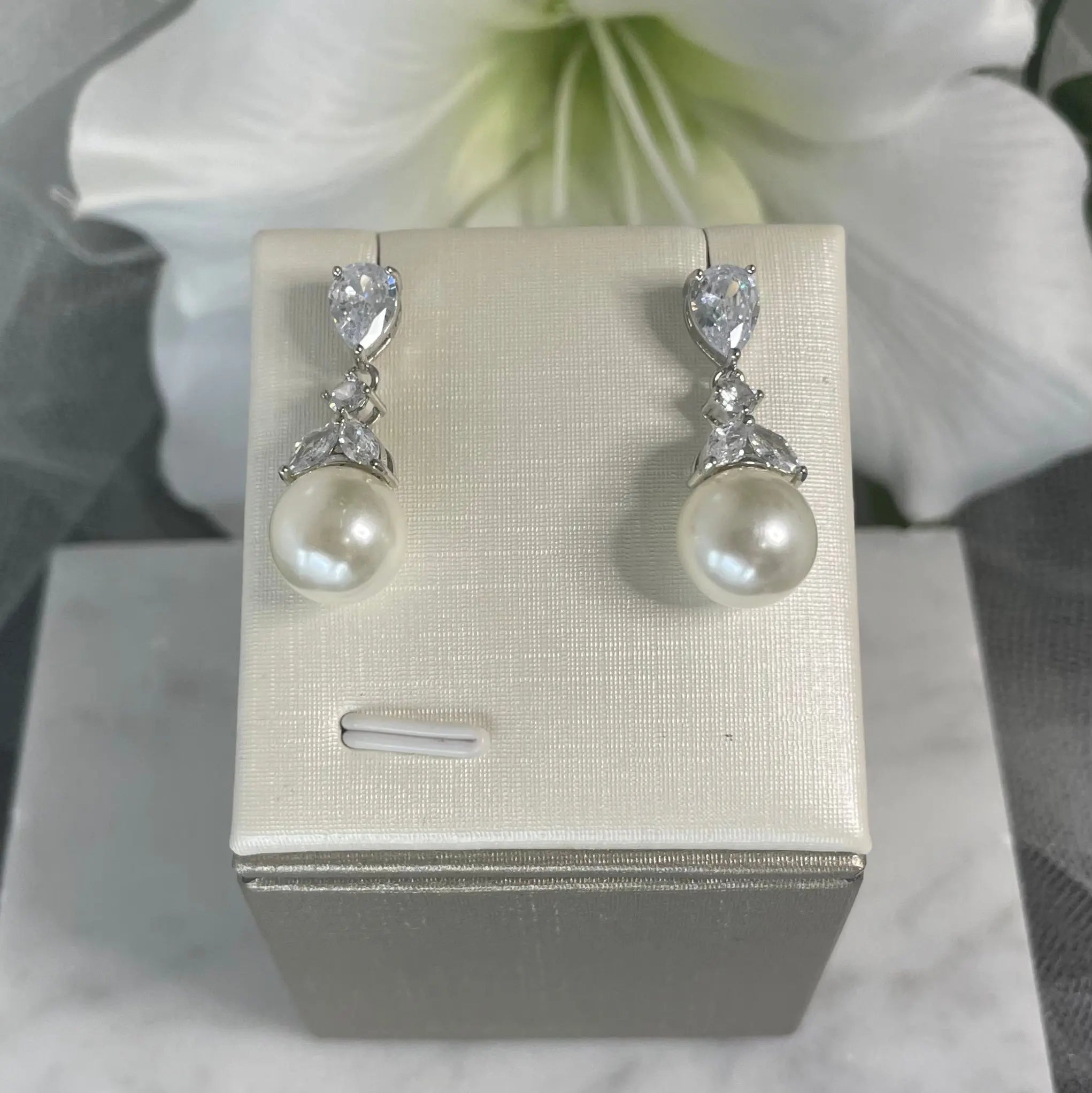 Dina Pearl CZ 925 Silver Bridal Wedding Earrings with Leaf-Shaped Zircon - Divine Bridal