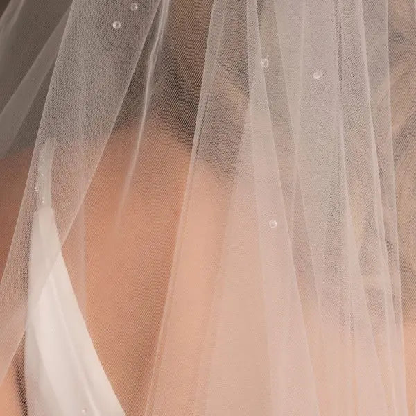 Ebony Scattered Swarovski Crystal Bridal Veil Divinebridal