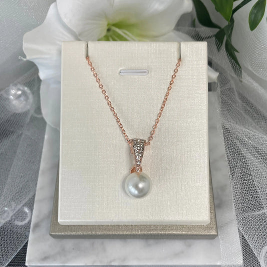 Fleur Crystal and pearl necklace Divine Bridal