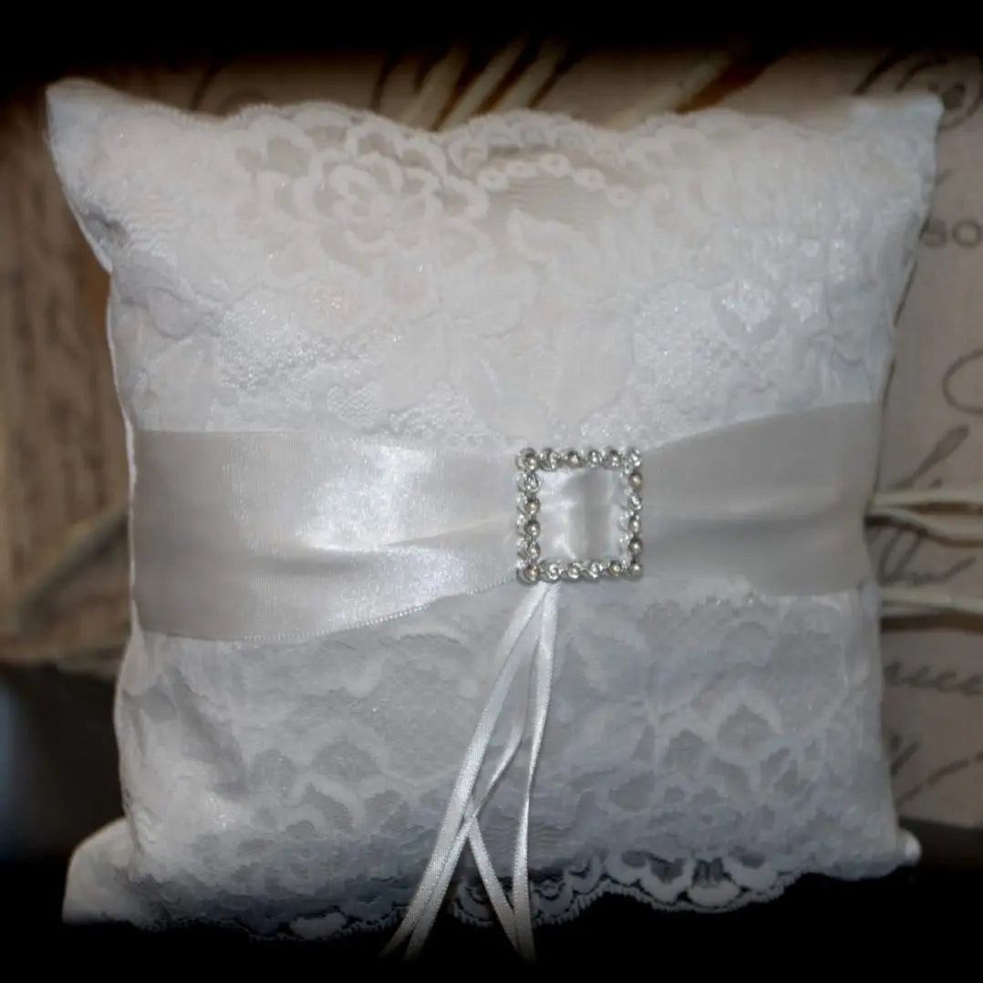 Shop – Lace Ring Pillow Divinebridal