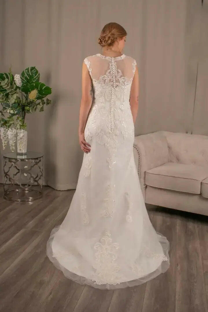 Caroline: Lace Mermaid Bridal Dress - Divine Bridal