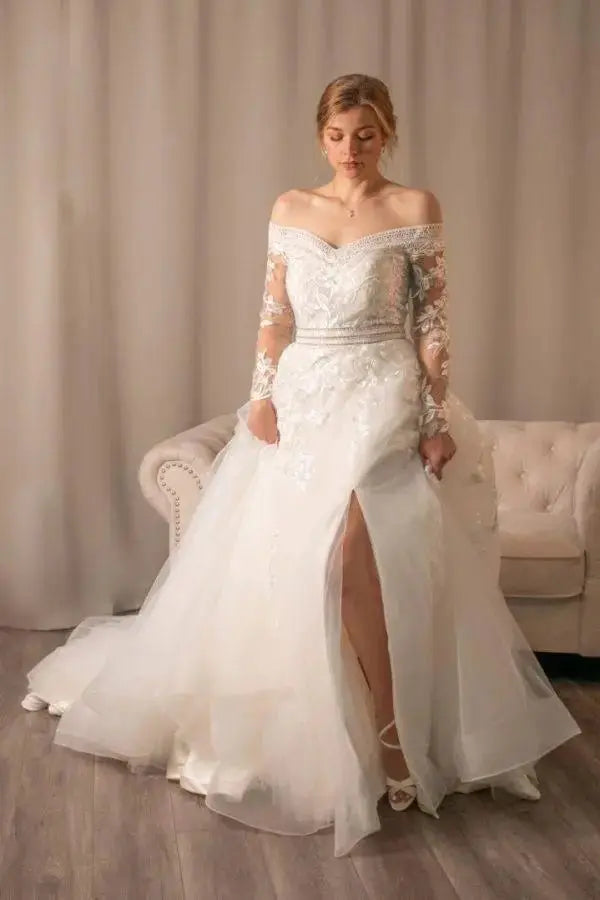 Diana: Off The Shoulder Ball gown Lace Elegance.