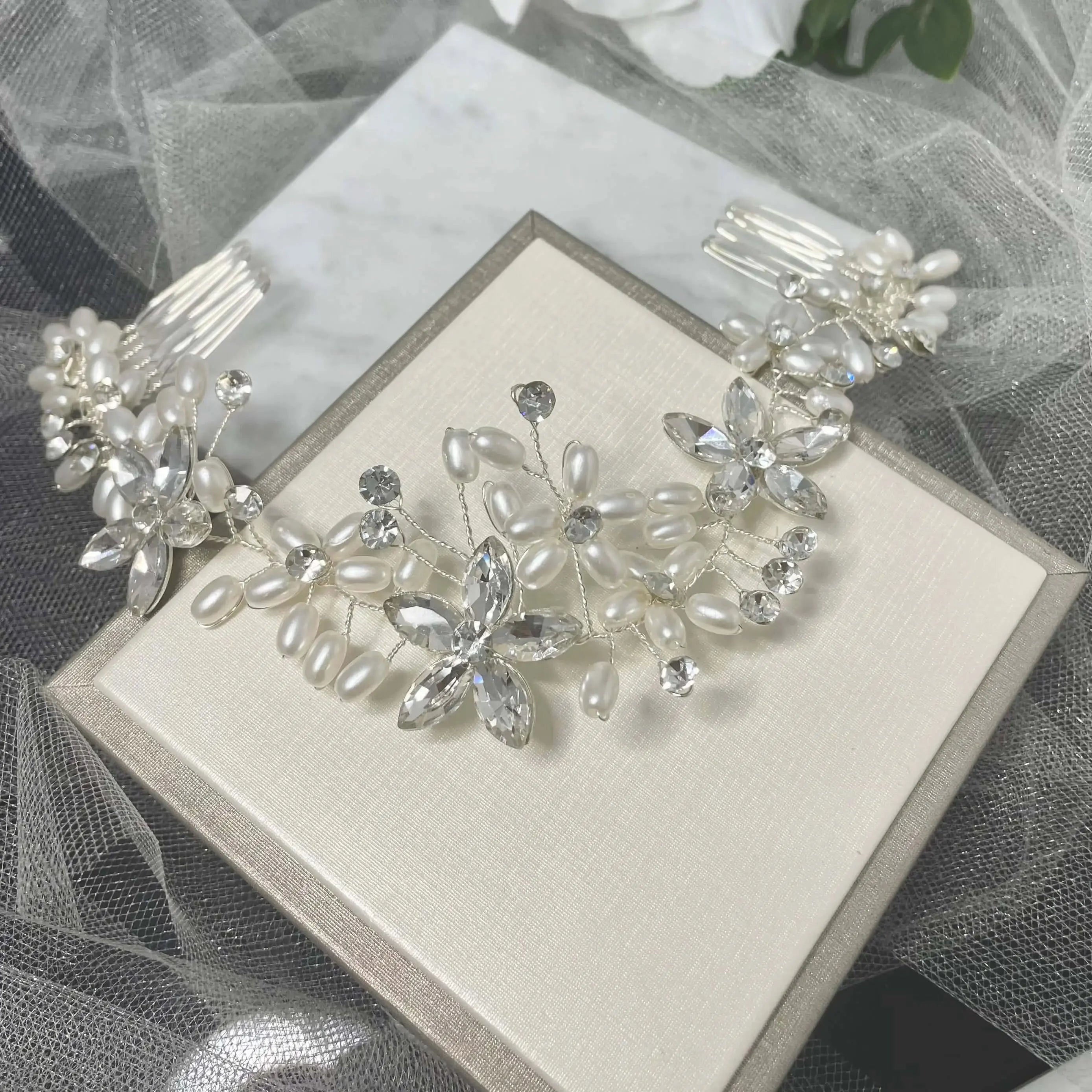 Floria Pearl and Diamanté Bridal Hair Comb | Divine Bridal - Divine Bridal