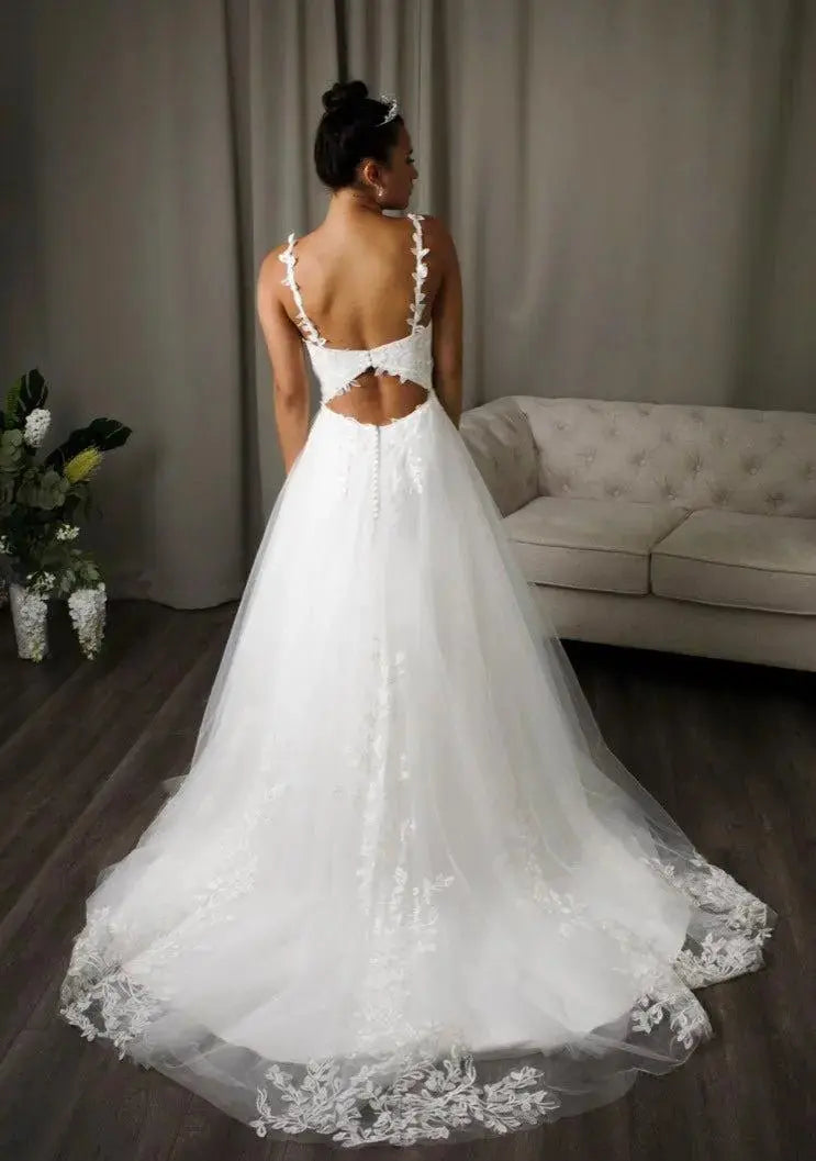 Holly: Elegant A-line Lace Bridal Gown.