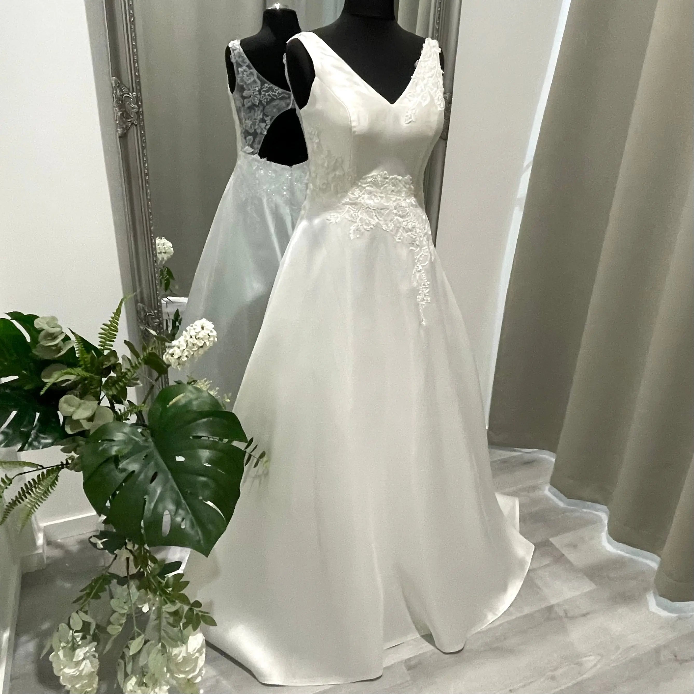 Aspen Gown - Bridal Elegance Redefined.